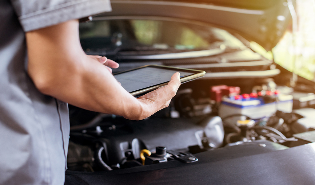 Manutenzione auto: le principali differenze a seconda dell’alimentazione